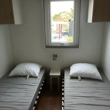 Campsite Mobil Home Camping 3 Etoiles Les Mathes